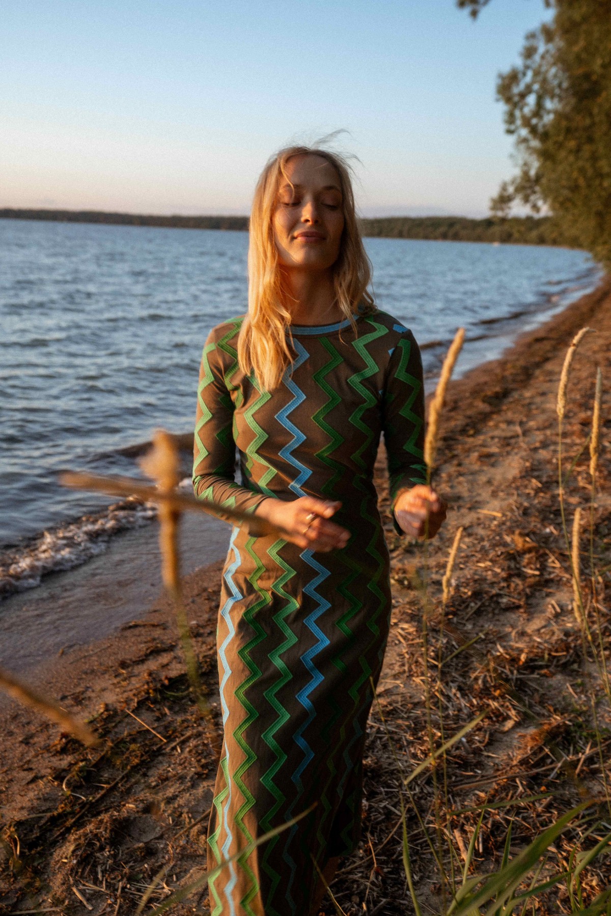 MOSS ZIGZAG DRESS