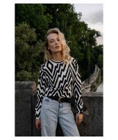 SUDADERA CHEVRON BLACK | BORDADO| Michonet